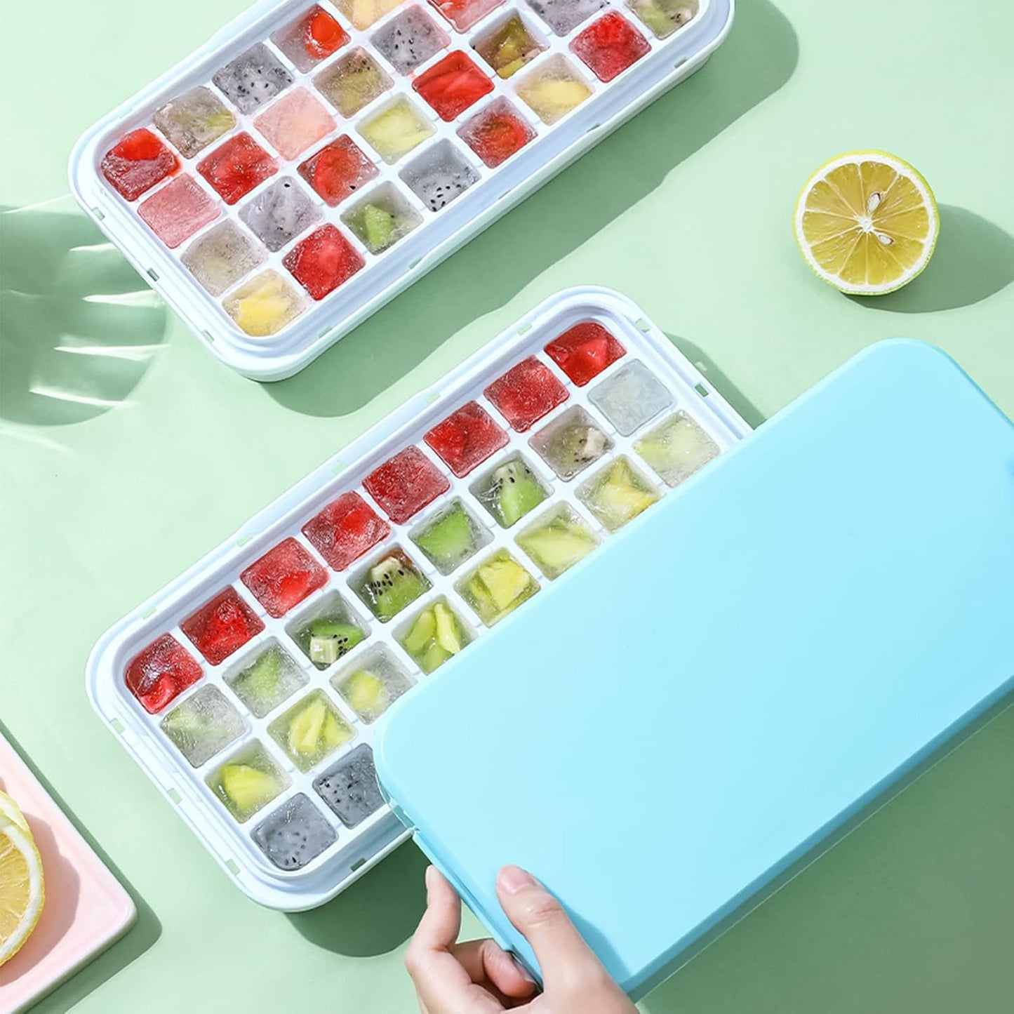 32 grid Silicone Ice Cube Tray with Lid Cover (Random color)