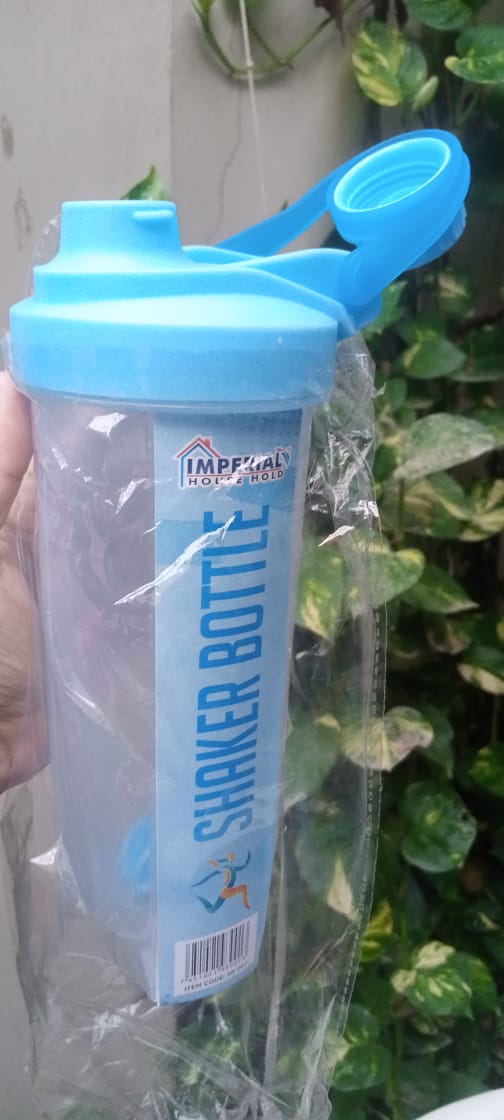 Sports Fitness Protein Shaker Bottle for boys and girls 700ML (random color)